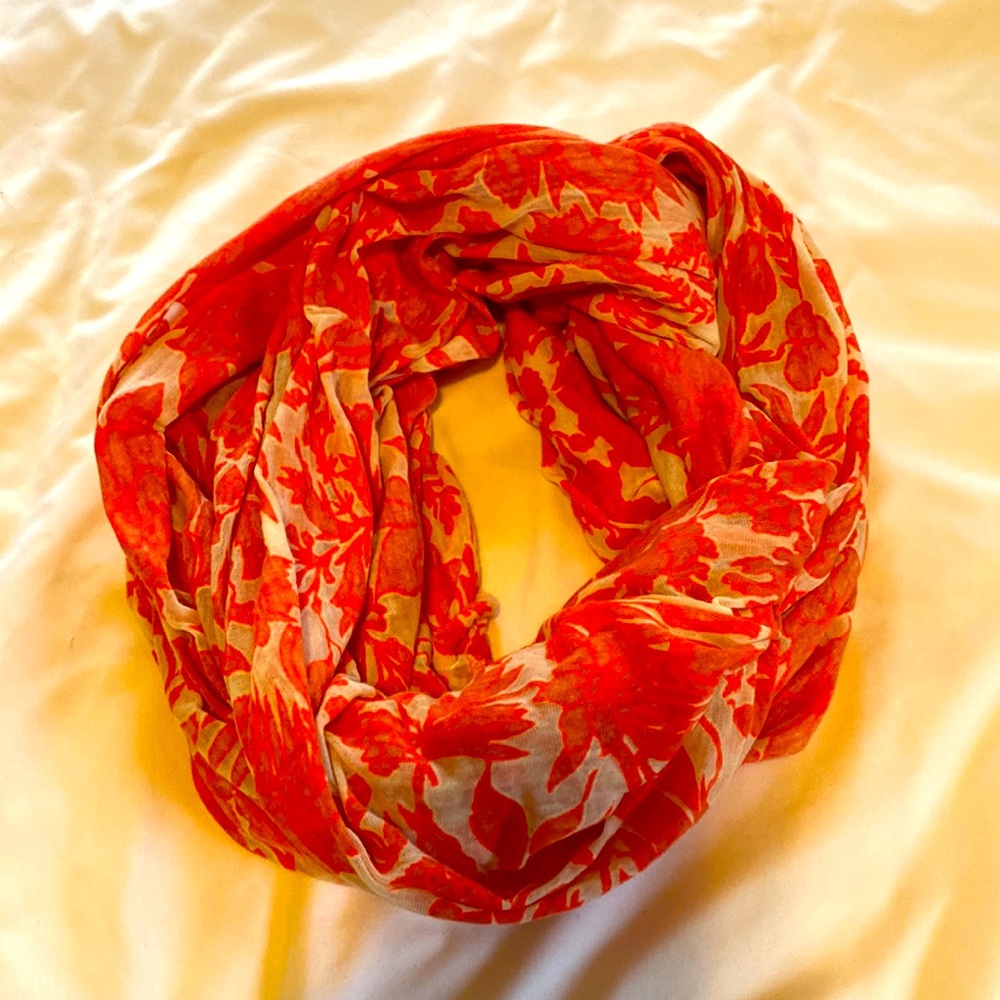 Gap infinity scarf